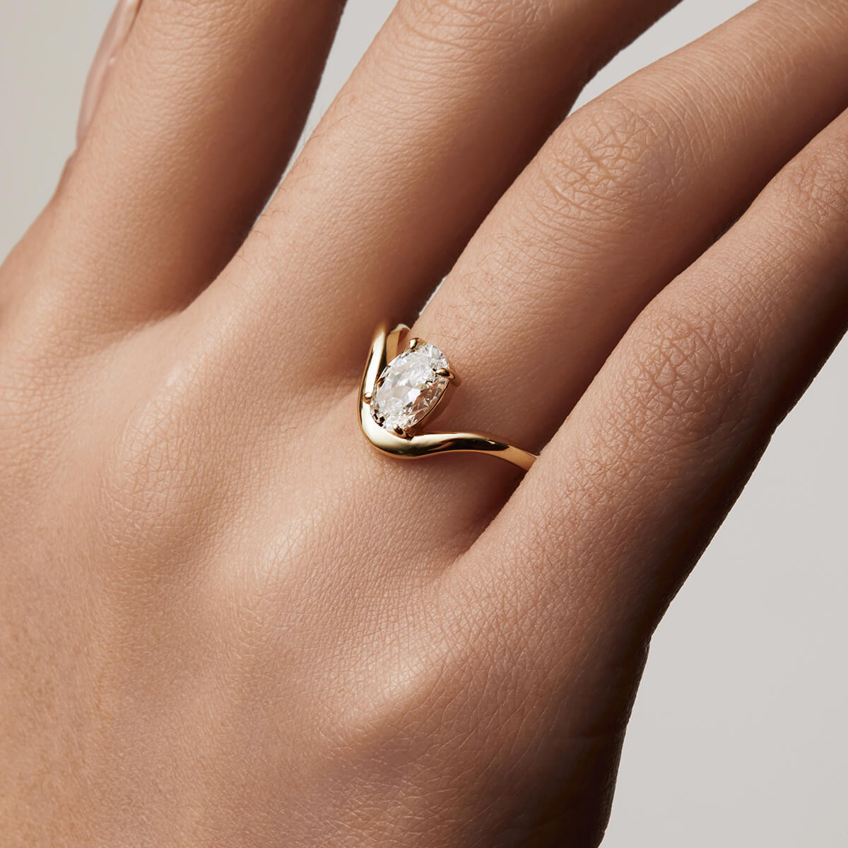 1Alaia Ring